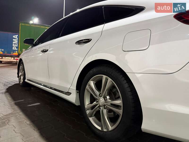 Седан Hyundai Sonata 2017 в Луцке