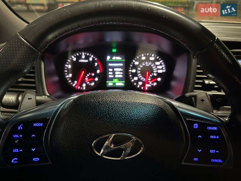 Седан Hyundai Sonata 2017 в Луцке