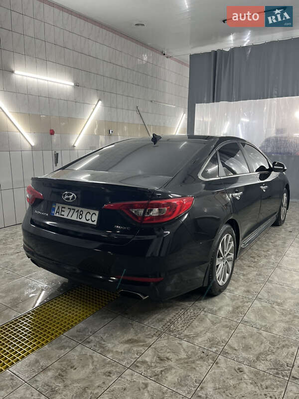 Седан Hyundai Sonata 2015 в Кривому Розі