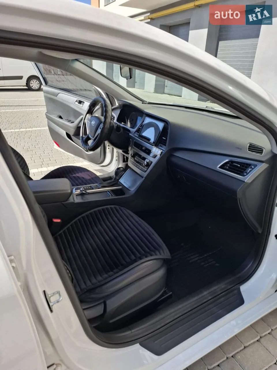 2016 Hyundai Sonata - мініатюра 19