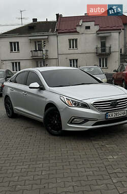 Седан Hyundai Sonata 2016 в Львове