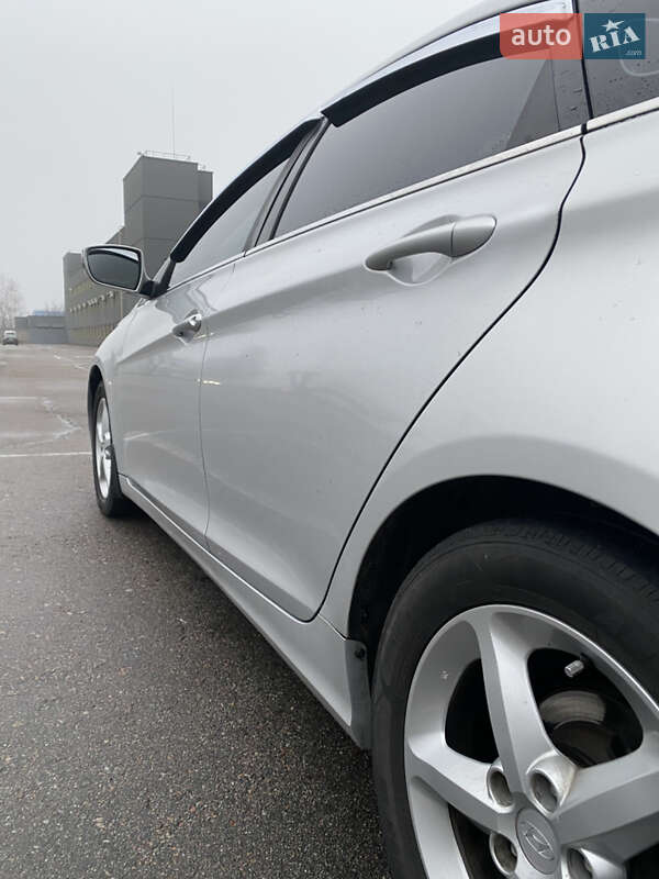 Седан Hyundai Sonata 2013 в Гатне фото 9 Седан Hyundai Sonata 2013 в Гатне