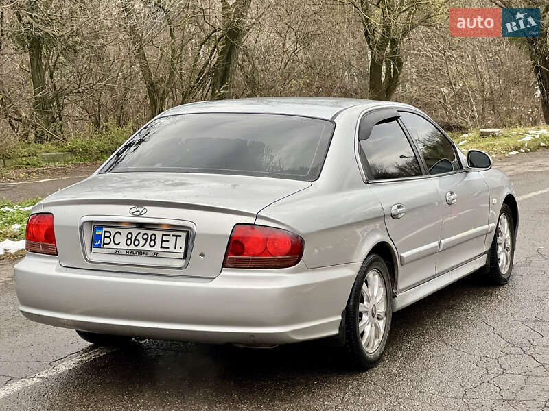Седан Hyundai Sonata 2002 в Львові