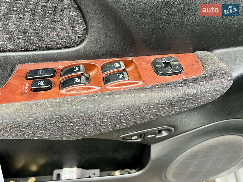 Седан Hyundai Sonata 2002 в Львові