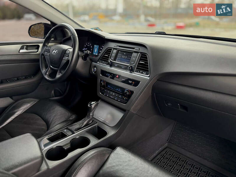 Седан Hyundai Sonata 2015 в Днепре