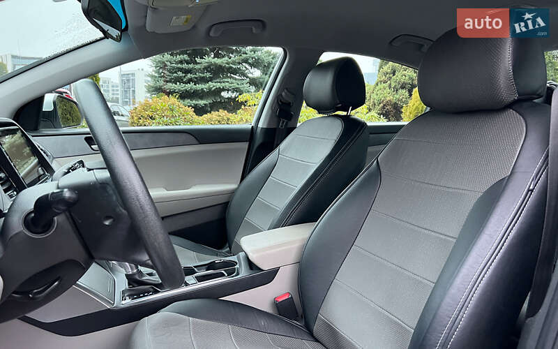 Седан Hyundai Sonata 2016 в Львове