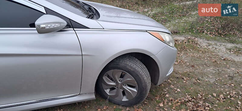 Седан Hyundai Sonata 2013 в Днепре