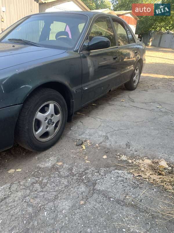 Седан Hyundai Sonata 1998 в Одессе