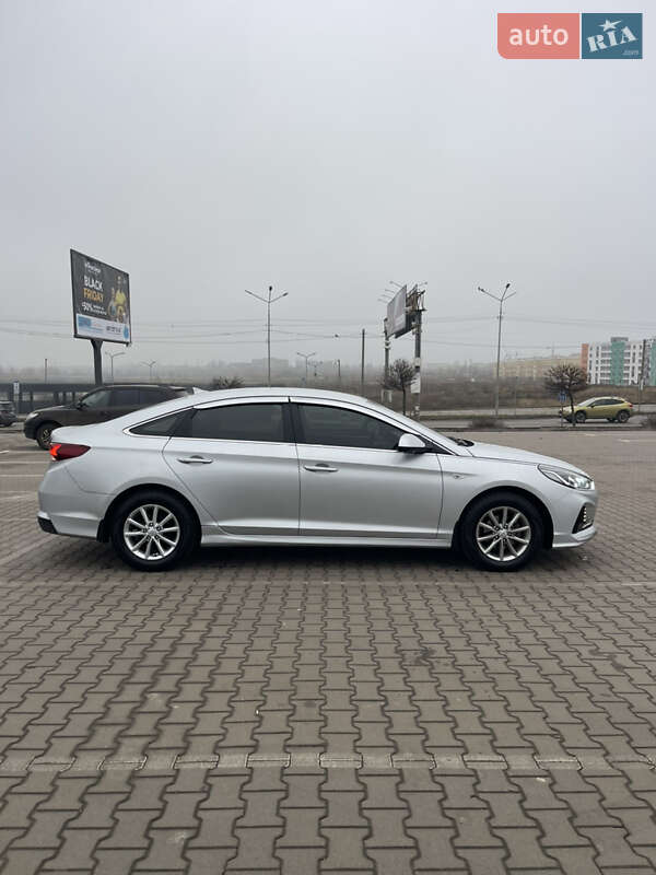 Седан Hyundai Sonata 2017 в Киеве