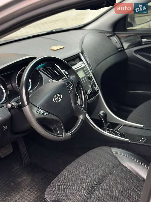 Седан Hyundai Sonata 2012 в Львові фото 13 Седан Hyundai Sonata 2012 в Львові