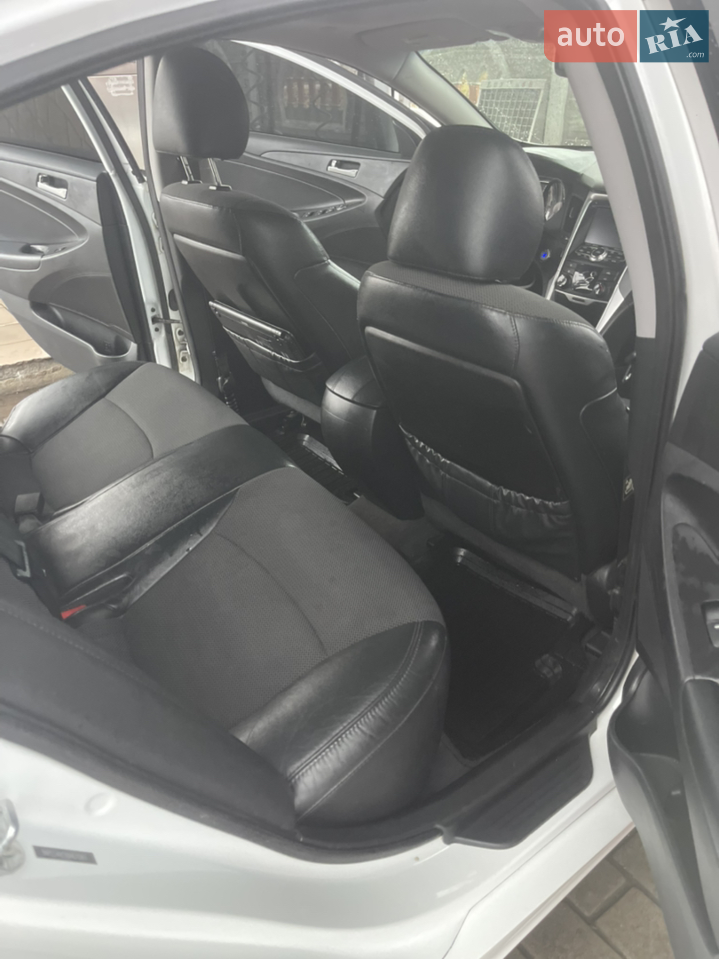 2013 Hyundai Sonata - мініатюра 27