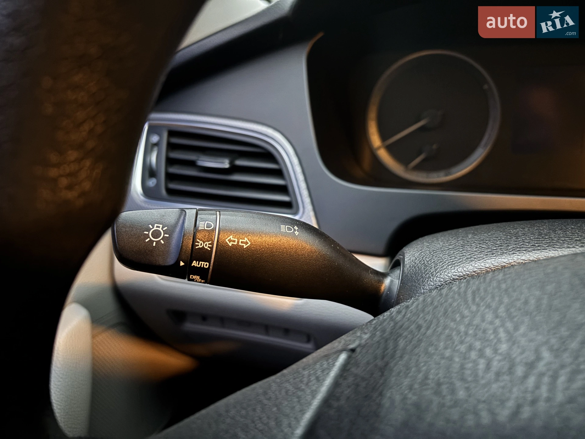 2015 Hyundai Sonata - мініатюра 23