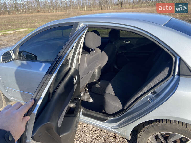 Седан Hyundai Sonata 2007 в Кременчуге