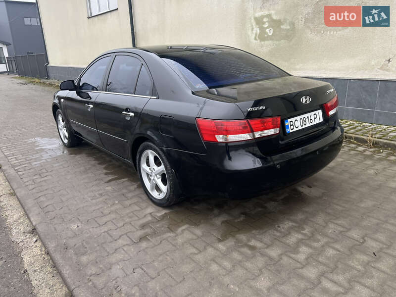 Hyundai Sonata 2005