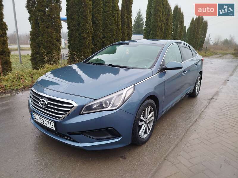 Седан Hyundai Sonata 2016 в Почаеве