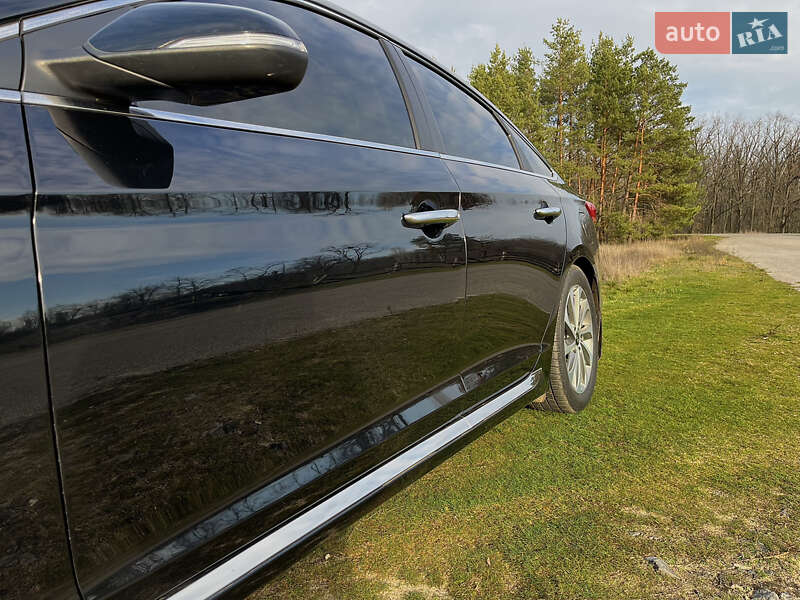 Седан Hyundai Sonata 2016 в Звенигородці