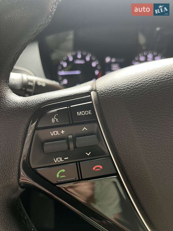 Седан Hyundai Sonata 2016 в Звенигородці