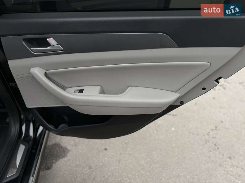 Седан Hyundai Sonata 2015 в Вінниці