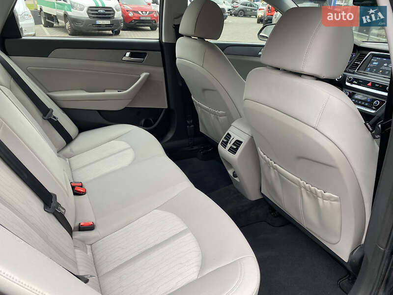 Седан Hyundai Sonata 2019 в Одесі