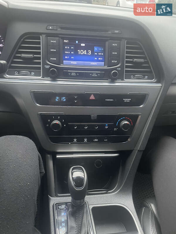 Седан Hyundai Sonata 2015 в Одессе