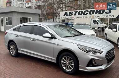 Седан Hyundai Sonata 2017 в Одессе