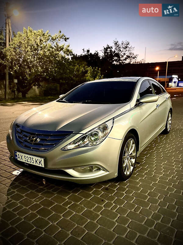 Hyundai Sonata 2012
