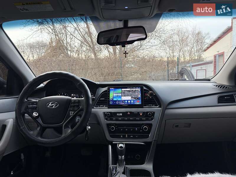 Седан Hyundai Sonata 2016 в Ровно