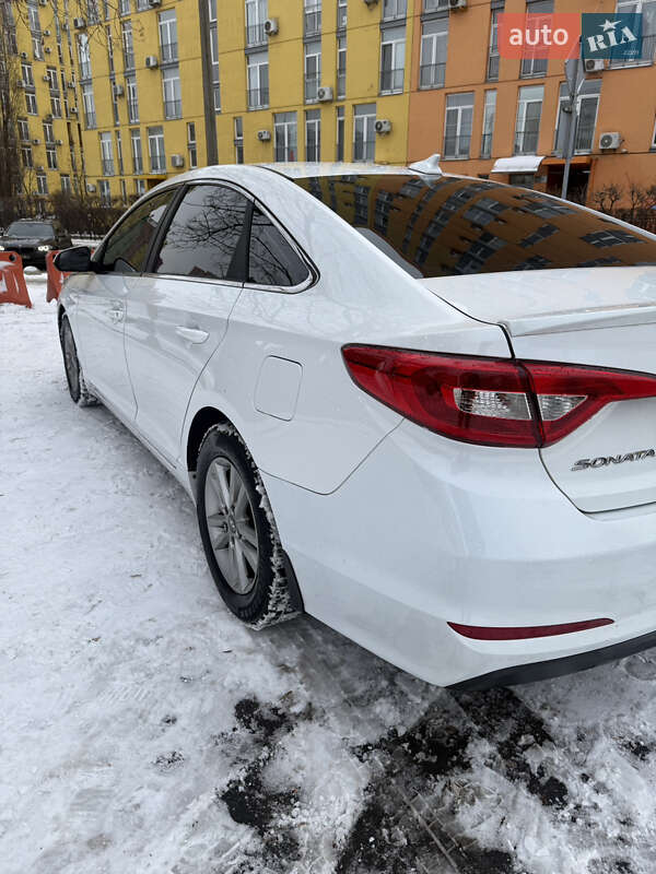 Седан Hyundai Sonata 2015 в Киеве