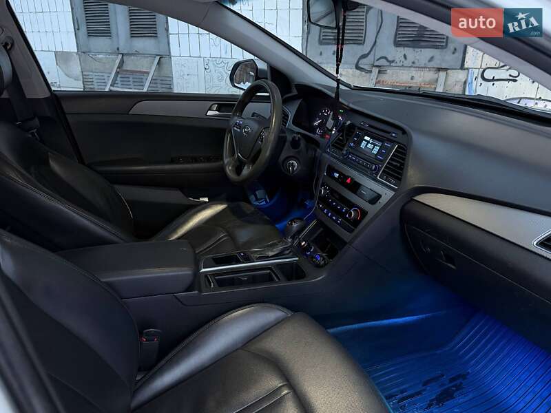 Седан Hyundai Sonata 2014 в Киеве фото 24 Седан Hyundai Sonata 2014 в Киеве