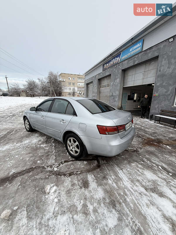 Седан Hyundai Sonata 2007 в Новой Водолаге