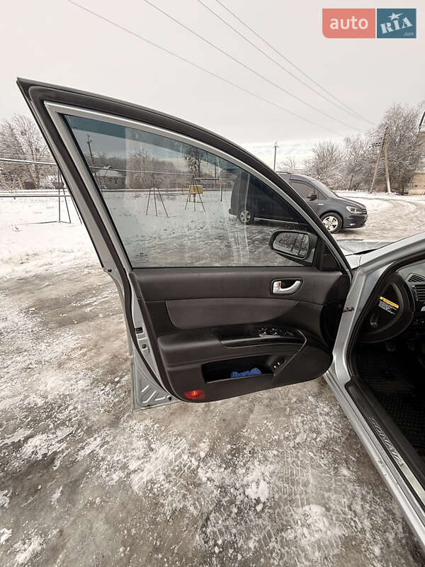 Седан Hyundai Sonata 2007 в Новой Водолаге