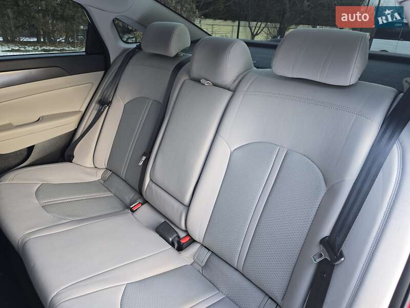 Седан Hyundai Sonata 2015 в Хмельницком