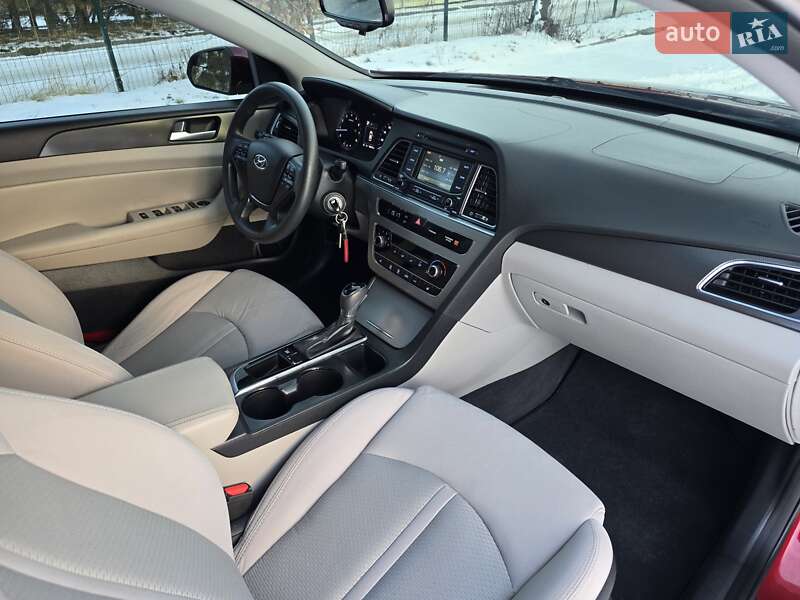 Седан Hyundai Sonata 2015 в Хмельницком