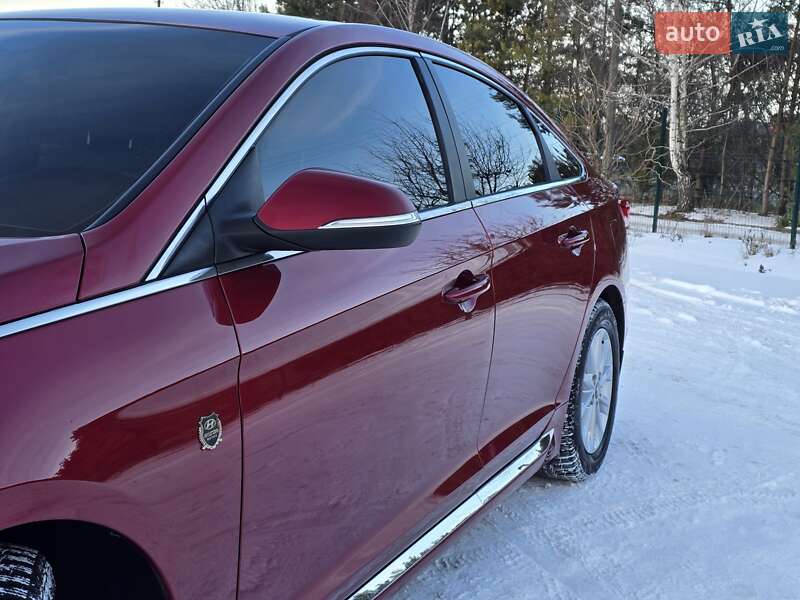 Седан Hyundai Sonata 2015 в Хмельницком