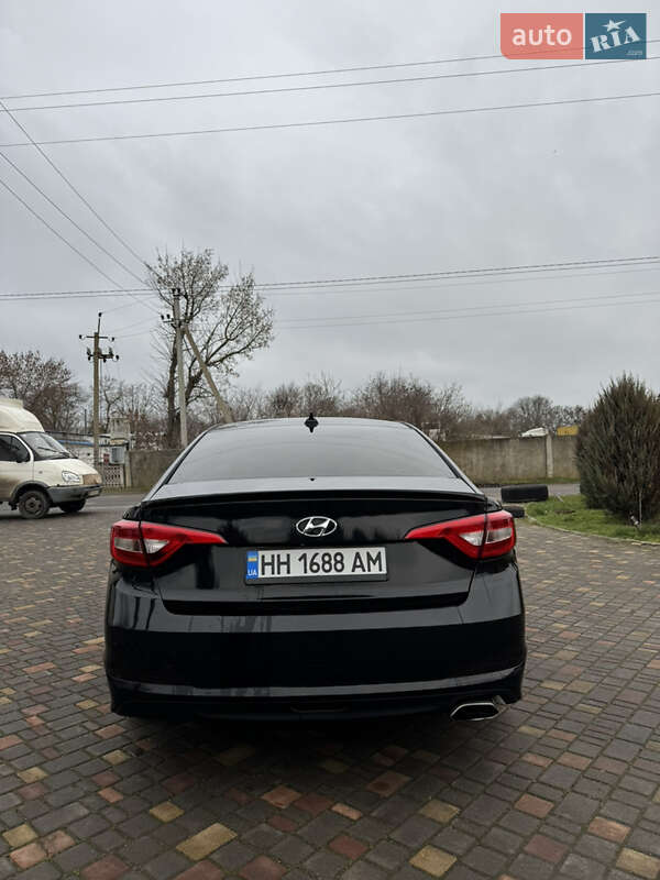 Седан Hyundai Sonata 2015 в Овидиополе