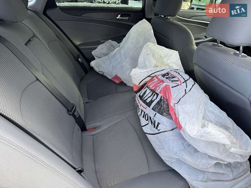 Седан Hyundai Sonata 2013 в Житомире