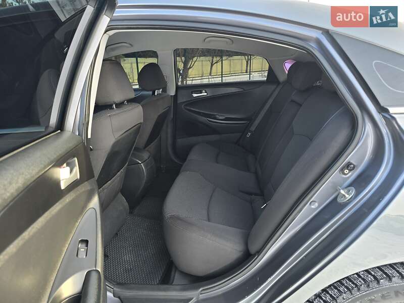 Седан Hyundai Sonata 2010 в Хмельницком