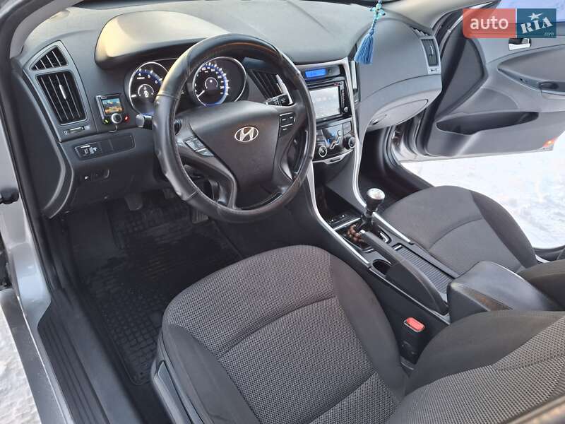 Седан Hyundai Sonata 2010 в Полтаві