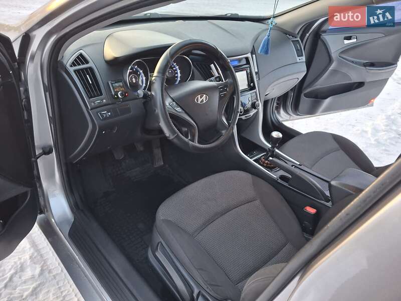 Седан Hyundai Sonata 2010 в Полтаві