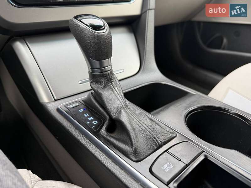 Седан Hyundai Sonata 2014 в Днепре