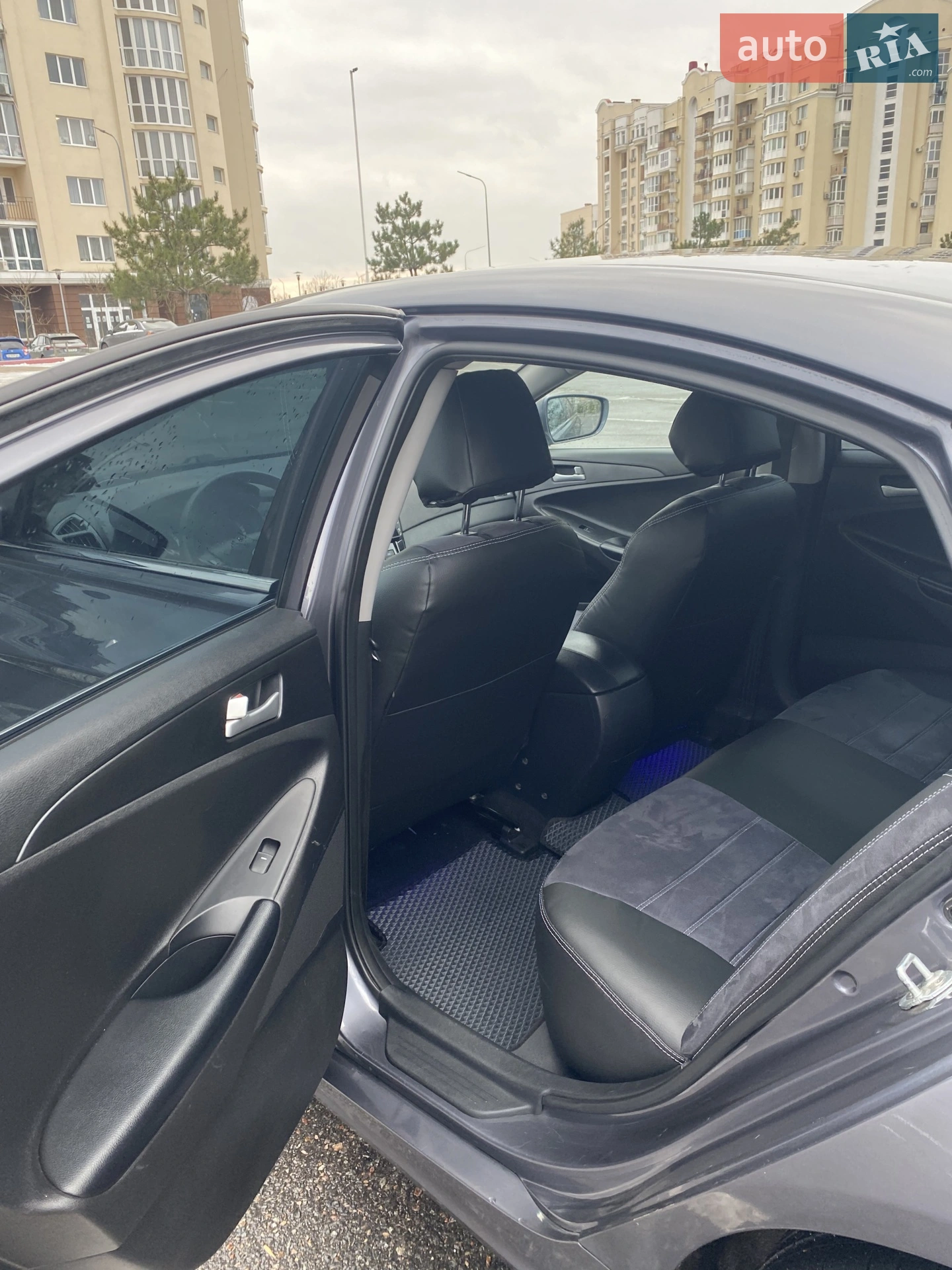 2011 Hyundai Sonata - мініатюра 11