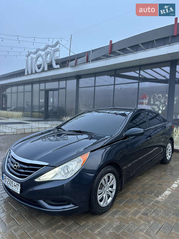 Hyundai Sonata 2011