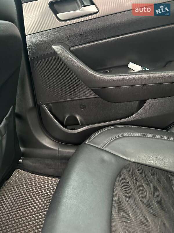 Седан Hyundai Sonata 2017 в Луцке