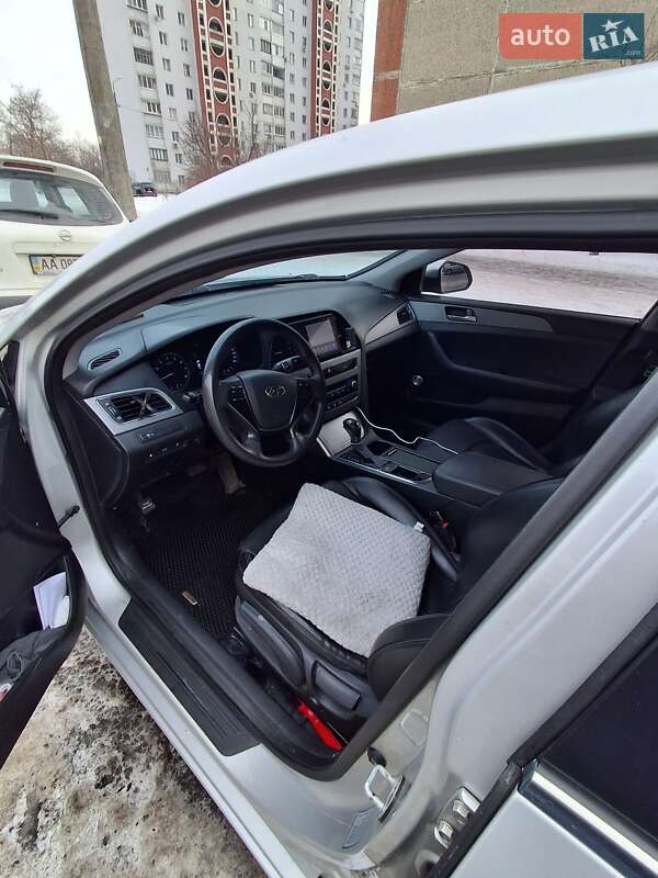 Седан Hyundai Sonata 2016 в Киеве