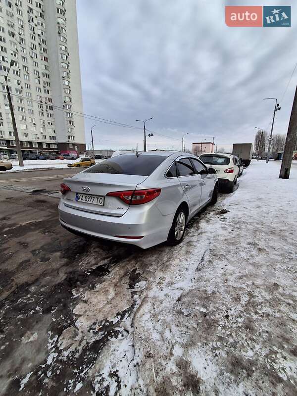 Седан Hyundai Sonata 2016 в Киеве