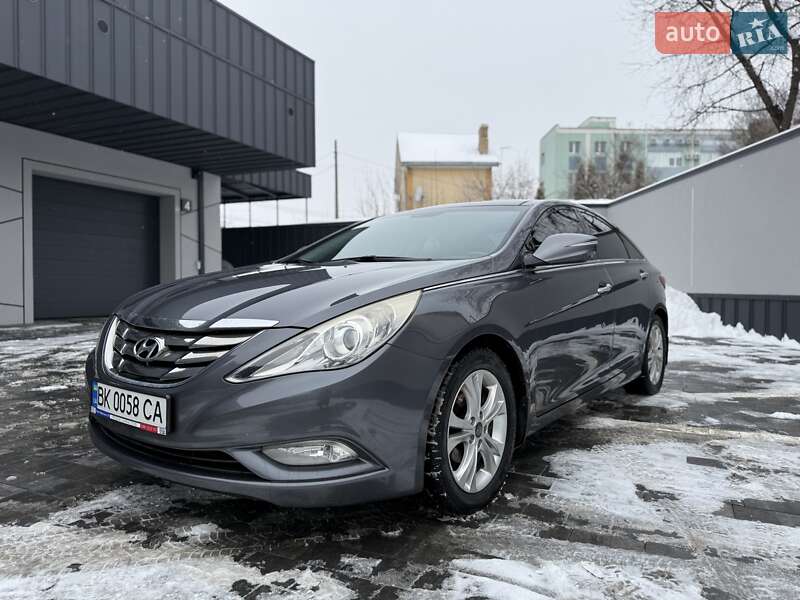 Hyundai Sonata 2012