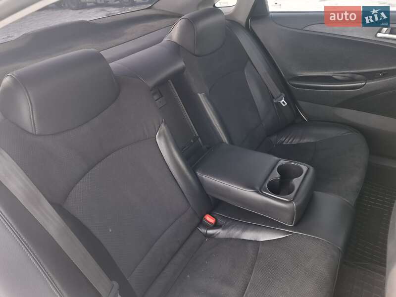 Седан Hyundai Sonata 2011 в Черкассах