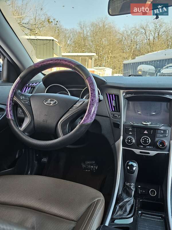 Седан Hyundai Sonata 2013 в Киеве фото 18 Седан Hyundai Sonata 2013 в Киеве