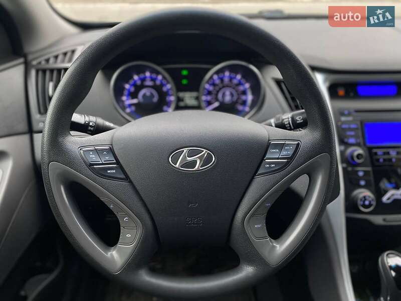 Седан Hyundai Sonata 2013 в Киеве фото 34 Седан Hyundai Sonata 2013 в Киеве