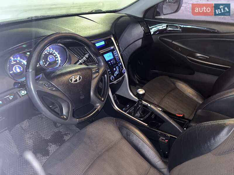Седан Hyundai Sonata 2011 в Києві